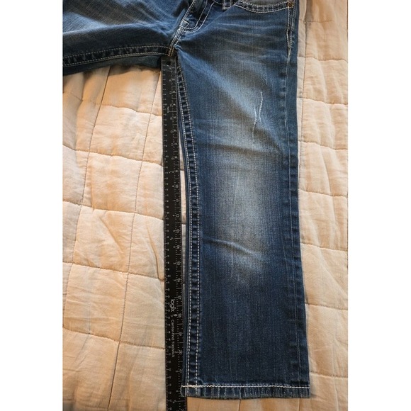 Size 29 Miss Me Jeans Women's Signature Embroidered Capri Flap Pockets Bling EUC - Picture 9 of 11